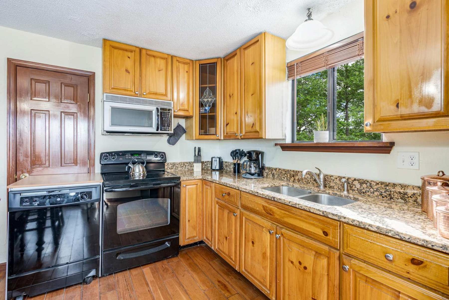 Amazing Views, Hot Tub, Fire Pit, Deck & Fireplace Inwood Exterior foto